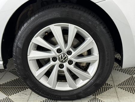 2024-Volkswagen-Polo-Vivo-16-Comfortline-Auto-5-dr_5