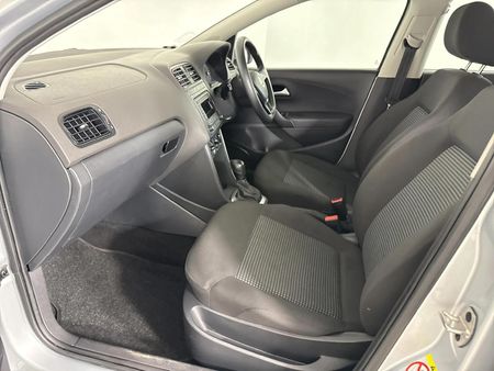 2024-Volkswagen-Polo-Vivo-16-Comfortline-Auto-5-dr_8