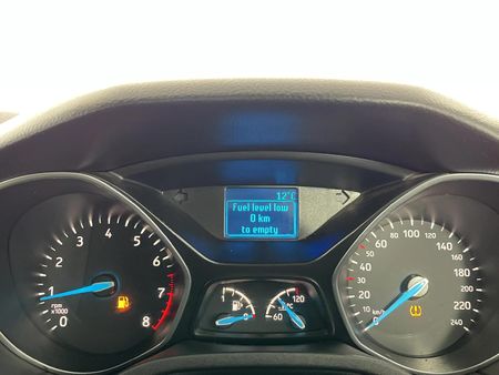 2016-Ford-Focus-10-EcoBoost-Trend-5-dr_2