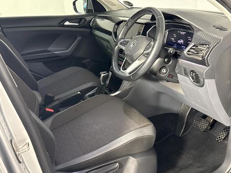 2019-Volkswagen-T-Cross-10-TSI-Highline-Auto_9
