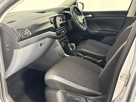 2019-Volkswagen-T-Cross-10-TSI-Highline-Auto_8