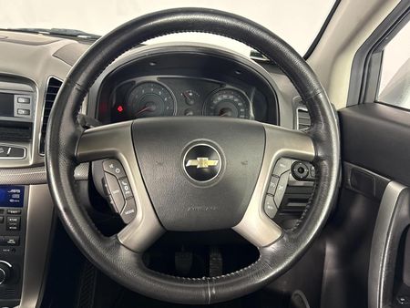 2012-Chevrolet-Captiva-24-LT_12