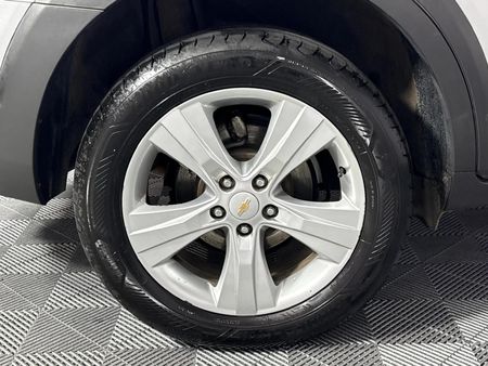 2012-Chevrolet-Captiva-24-LT_7