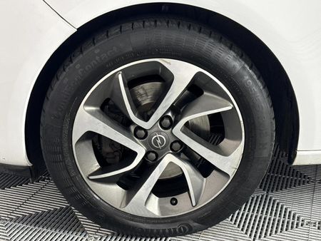 2018-Opel-Adam-10T_2
