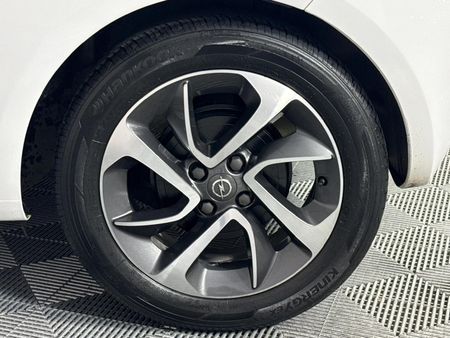 2018-Opel-Adam-10T_4