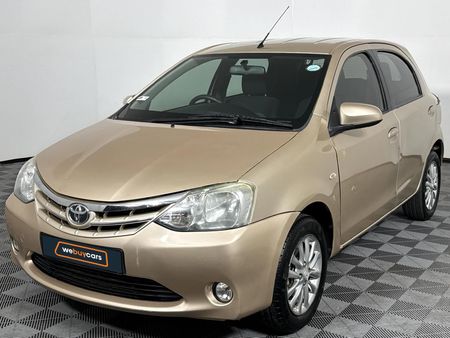 2016-Toyota-Etios-15-XS-5-dr_0