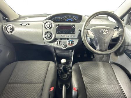 2016-Toyota-Etios-15-XS-5-dr_1