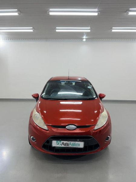 2010-Ford-Fiesta-16i-Trend-5-dr_1