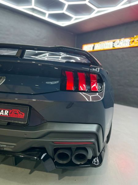 2026-Ford-Mustang-Dark-Horse-Fastback_9