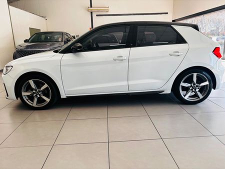 2020-Audi-A1-Sportback-10-TFSI-Auto-30-TFSI_17