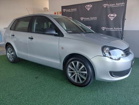 2014-Volkswagen-Polo-Vivo-14-5-dr_0