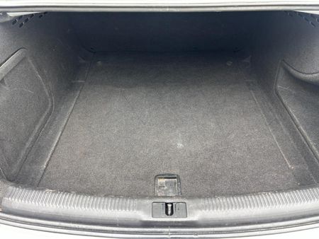 2015-Audi-A4-18-T-S-Auto_12