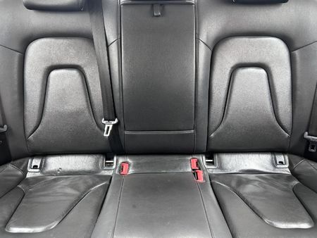 2015-Audi-A4-18-T-S-Auto_13