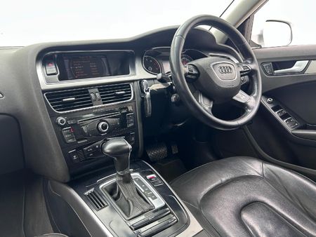 2015-Audi-A4-18-T-S-Auto_7