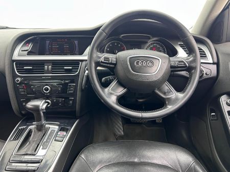 2015-Audi-A4-18-T-S-Auto_8