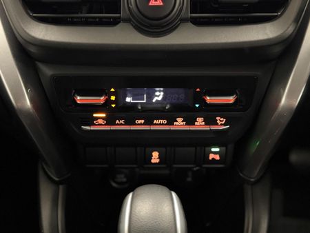 2025-Toyota-Urban-Cruiser-15-XR-Auto_13