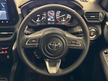 2025-Toyota-Urban-Cruiser-15-XR-Auto_7