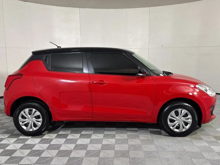 2024-Suzuki-Swift-12-GL_15