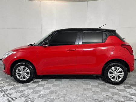 2024-Suzuki-Swift-12-GL_17
