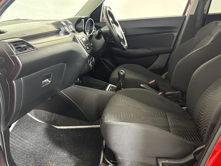 2024-Suzuki-Swift-12-GL_7