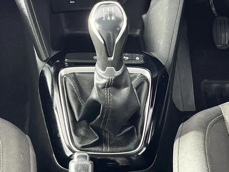 2022-Opel-Corsa-12-55kW_10