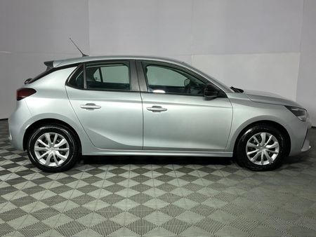 2022-Opel-Corsa-12-55kW_16