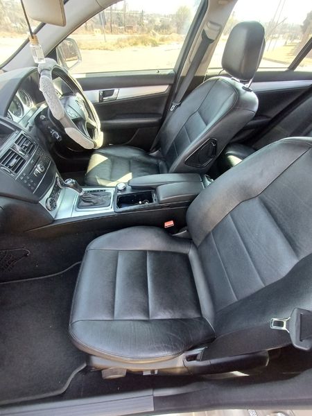 2008-Mercedes-Benz-C-Class-C-200K-Elegance-Auto_13
