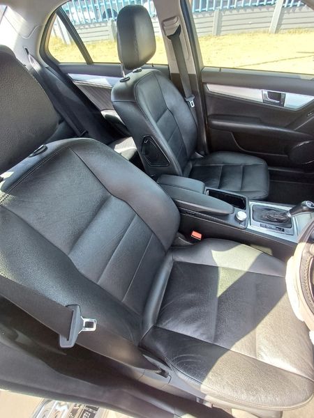 2008-Mercedes-Benz-C-Class-C-200K-Elegance-Auto_8
