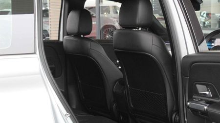 2022-Mercedes-Benz-GLB-220d-Progressive_17
