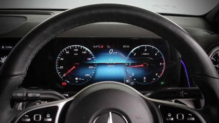 2022-Mercedes-Benz-GLB-220d-Progressive_7