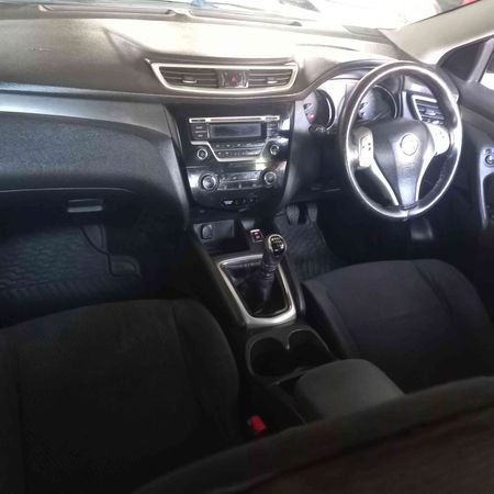 2018-Nissan-Qashqai-12T-Acenta-Tech-Design_9