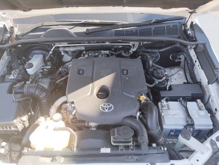 2020-Toyota-Fortuner-24-GD-6-Raised-Body-Auto_13