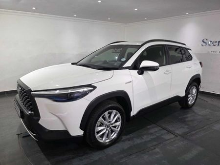 2025-Toyota-Corolla-Cross-18-XS-Hybrid_3