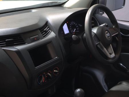 2024-Nissan-Navara-25-DDTi-XE-Single-Cab_13