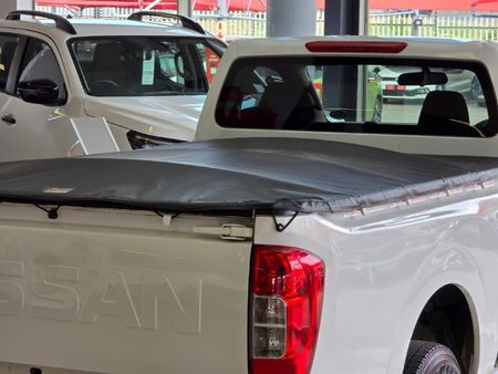 2025-Nissan-Navara-25-DDTi-SE-Single-Cab_10
