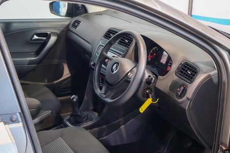 2023-Volkswagen-Polo-Vivo-14-Trendline-5-dr_18