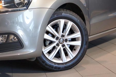 2023-Volkswagen-Polo-Vivo-14-Trendline-5-dr_5