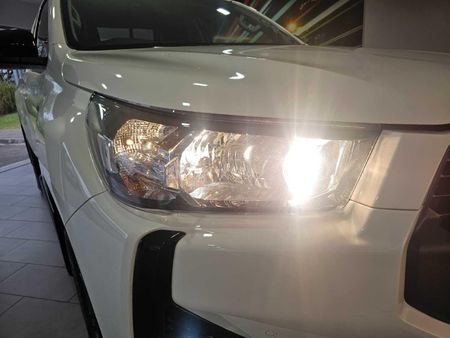 2026-Toyota-Hilux-24-GD-6-Raised-Body-Raider-Extended-Cab_9