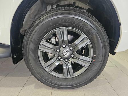 2026-Toyota-Hilux-24-GD-6-Raised-Body-Raider-Extended-Cab_18