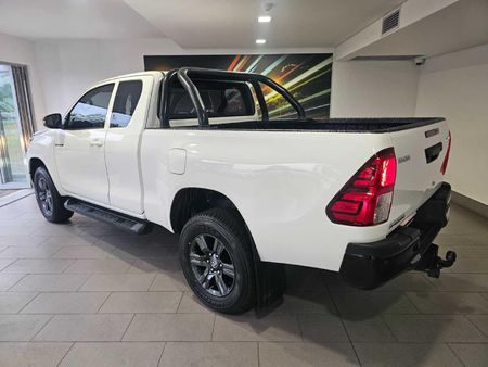 2026-Toyota-Hilux-24-GD-6-Raised-Body-Raider-Extended-Cab_2