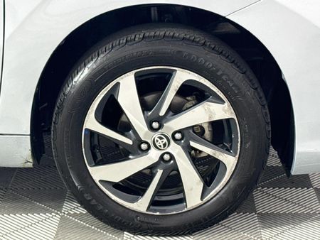 2024-Toyota-Starlet-15-XS-Auto_4
