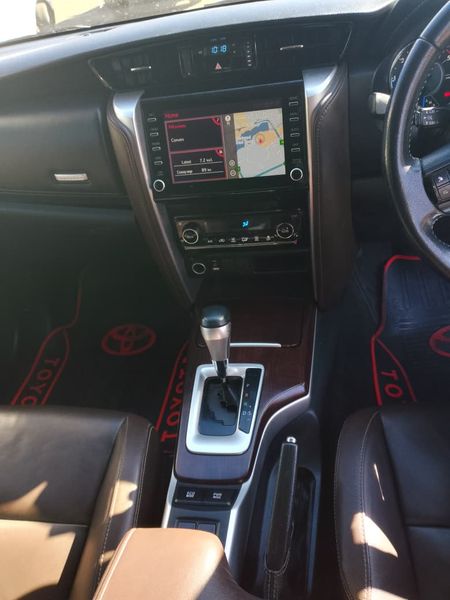 2020-Toyota-Fortuner-24-GD-6-Raised-Body-Auto_9