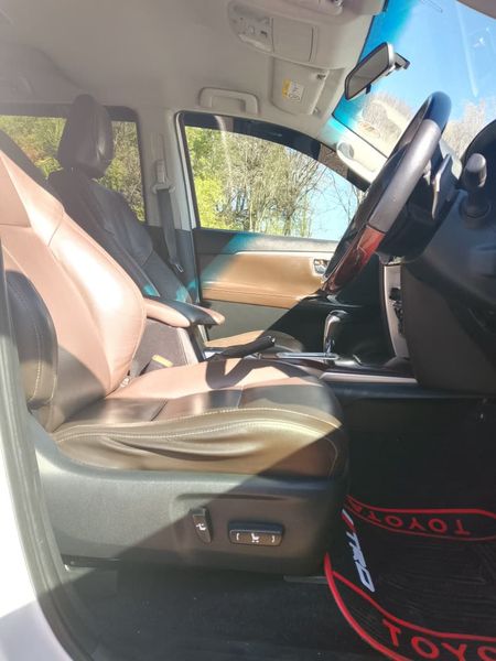 2020-Toyota-Fortuner-24-GD-6-Raised-Body-Auto_14