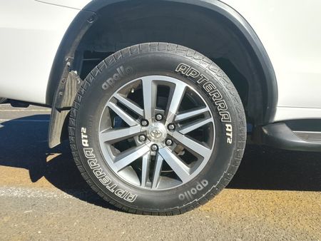 2020-Toyota-Fortuner-24-GD-6-Raised-Body-Auto_7