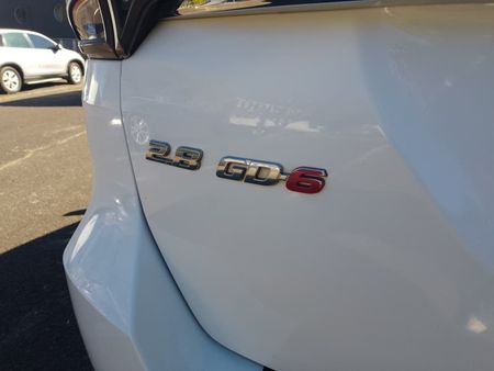 2020-Toyota-Fortuner-24-GD-6-Raised-Body-Auto_8