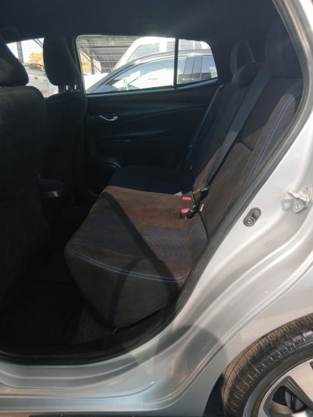 2018-Toyota-Yaris-15-XS-5-dr_11