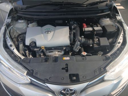 2018-Toyota-Yaris-15-XS-5-dr_13