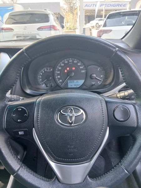 2018-Toyota-Yaris-15-XS-5-dr_7