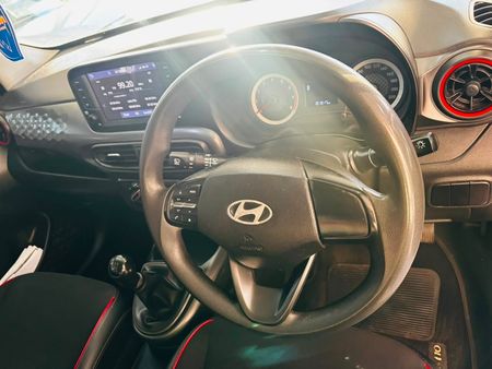 2023-Hyundai-Grand-i10-10-Fluid_5