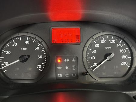 2019-Nissan-NP200-16_1
